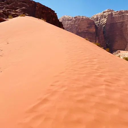 Wadi Rum Crescent Camp & Tours 瓦迪拉姆 外观 照片